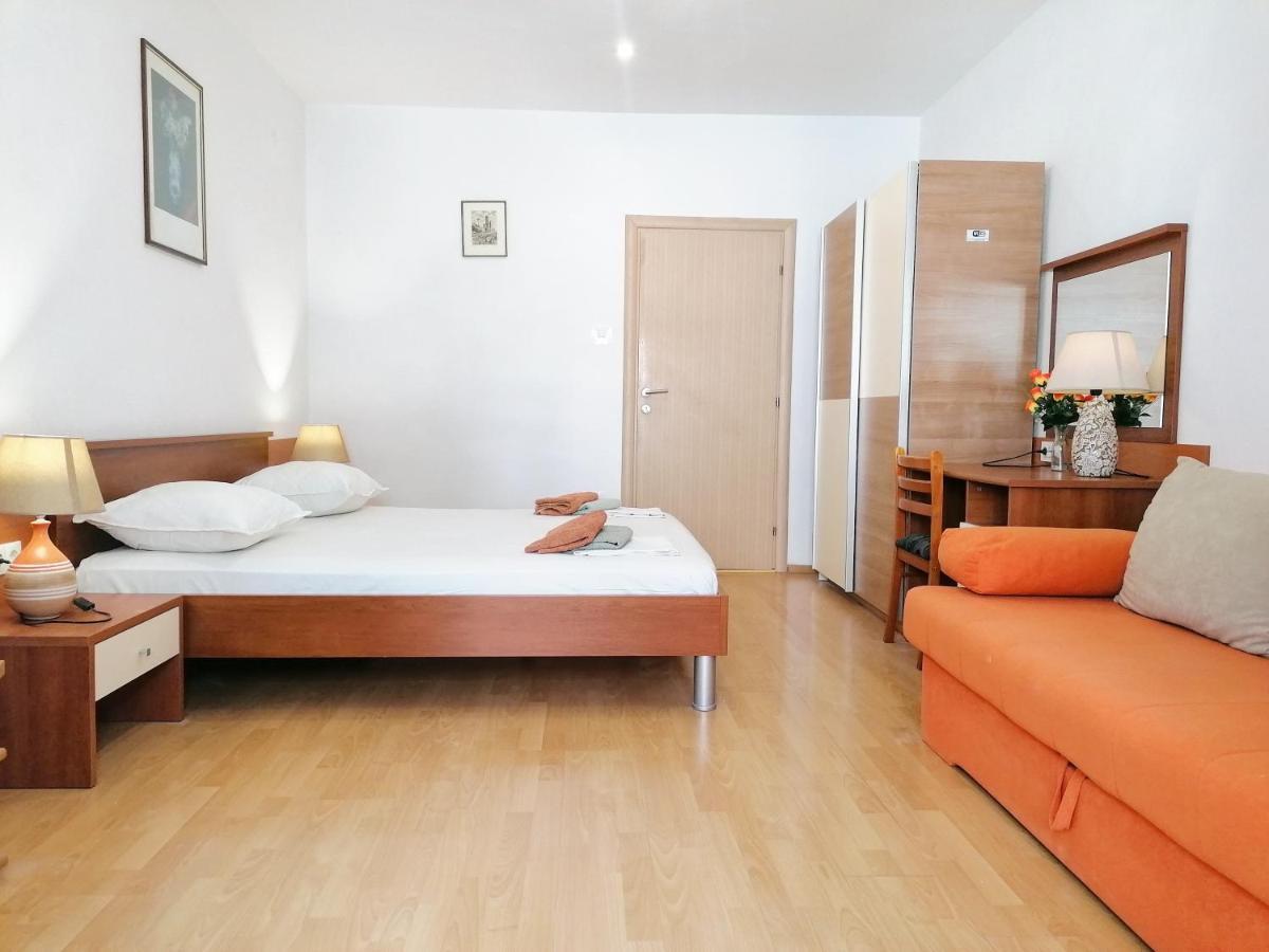 Apartmani Buljubasic Baška Voda Kültér fotó