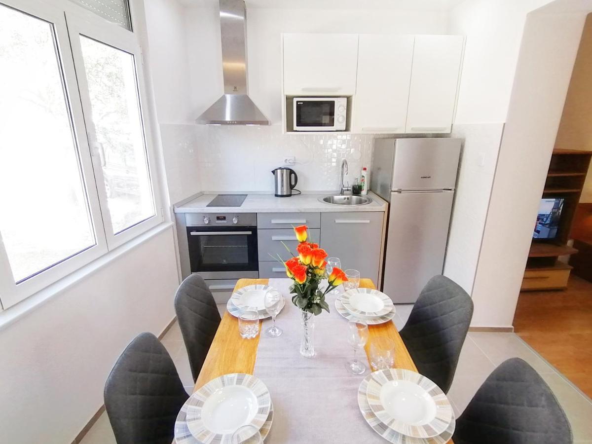 Apartmani Buljubasic Baška Voda Kültér fotó