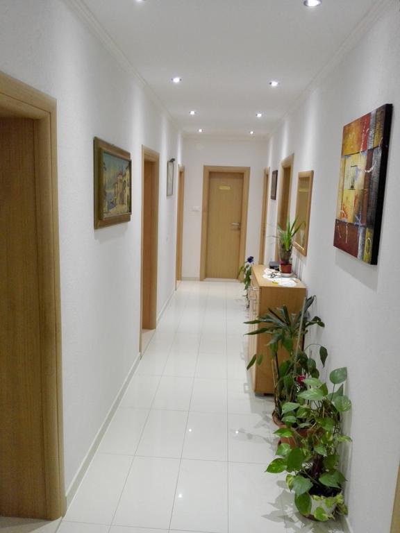 Apartmani Buljubasic Baška Voda Kültér fotó